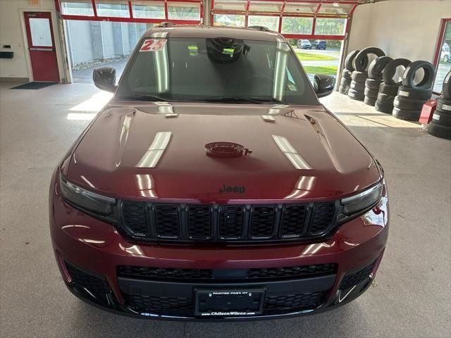 Certified 2025 Jeep Grand Cherokee L Laredo AWD/4WD image 4