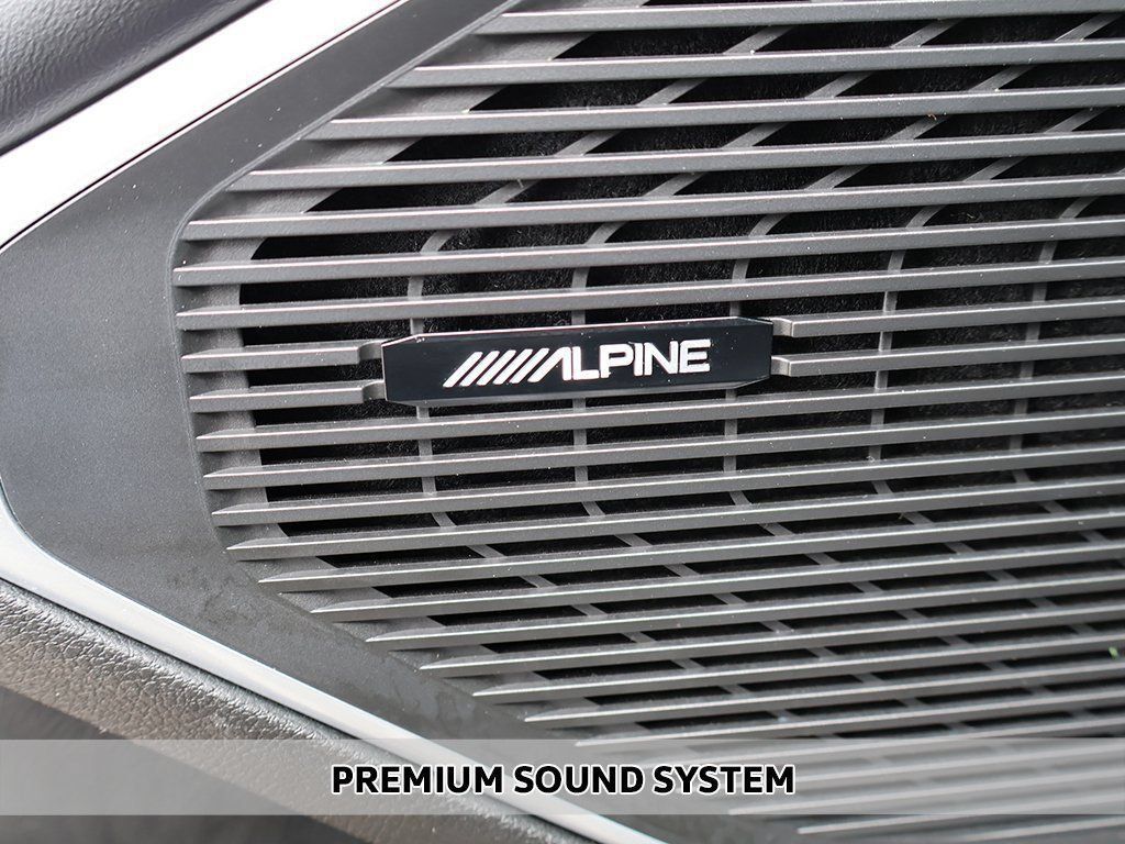 Used 2022 Jeep Wagoneer Series II w/ Premium Group I AWD/4WD image 12