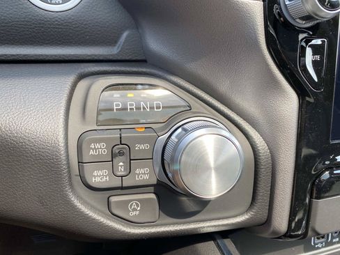 New 2026 RAM 1500 Laramie AWD/4WD image 14