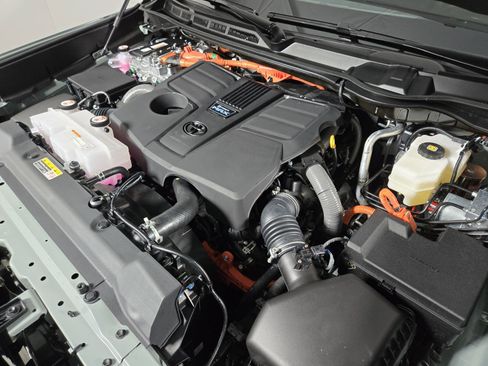 Used 2026 Toyota Tundra Limited image 21