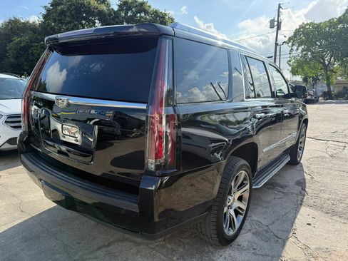 Used 2015 Cadillac Escalade Luxury RWD image 7