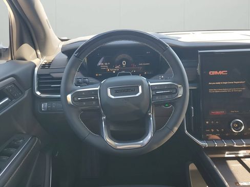 New 2026 GMC Acadia Denali w/ Super Cruise Package FWD image 25