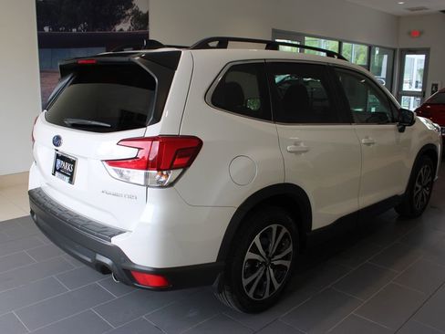 Used 2024 Subaru Forester Limited w/ Convenience Package AWD/4WD image 18