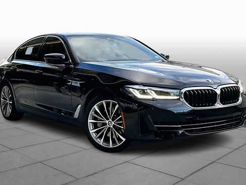 Certified 2023 BMW 530i xDrive w/ Premium Package image 2