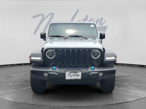 Used 2023 Jeep Wrangler Unlimited w/ Cold Weather Group AWD/4WD image 2