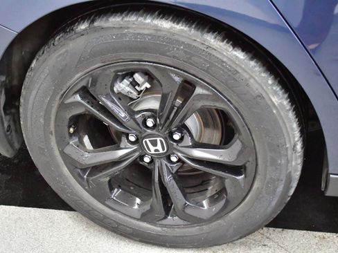 Used 2025 Honda Accord SE image 38
