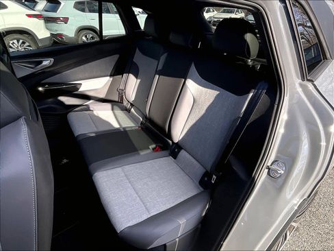 New 2025 Volkswagen ID.4 Pro image 15