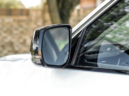 Used 2023 Jeep Grand Cherokee Limited image 52