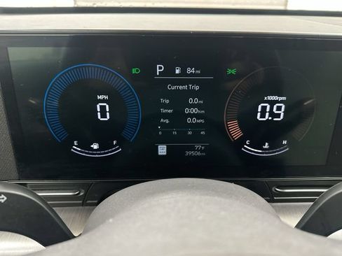 Used 2024 Hyundai Kona SEL AWD/4WD image 11