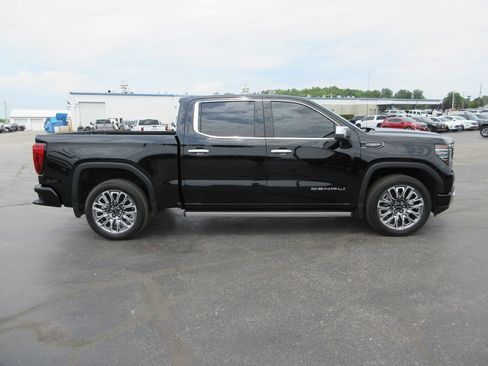 Certified 2023 GMC Sierra 1500 Denali Ultimate AWD/4WD image 5
