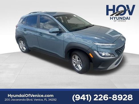 Certified 2022 Hyundai Kona SE image 1