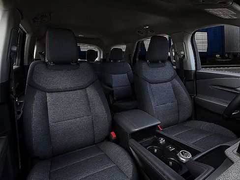 New 2026 Ford Explorer Active AWD/4WD image 9