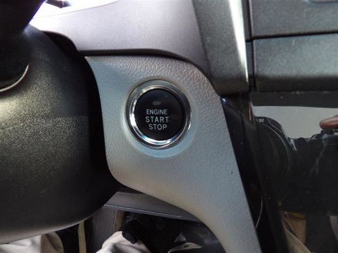 Used 2017 Toyota Sienna XLE image 26