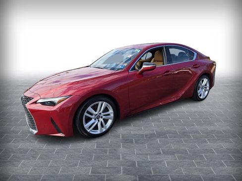 Used 2024 Lexus IS 300 w/ Comfort Package RWD image 3