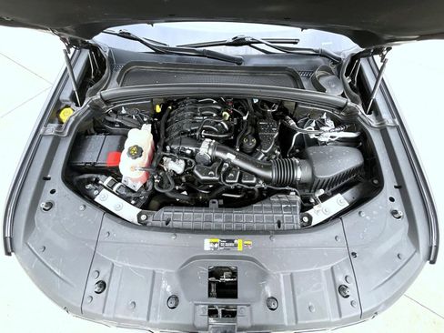 Used 2024 Jeep Grand Cherokee L Limited w/ Luxury Tech Group II image 31