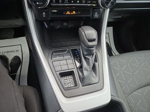 Used 2023 Toyota RAV4 XLE image 22