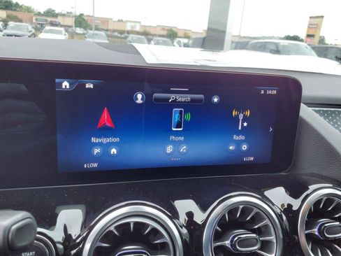 Certified 2025 Mercedes-Benz GLA 250 4MATIC image 18