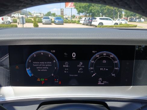 New 2026 Volkswagen Tiguan SE R-Line FWD image 13