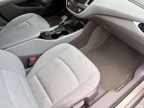 Used 2023 Chevrolet Malibu LT FWD image 26