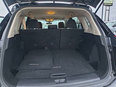 Used 2023 Nissan Rogue SV image 24