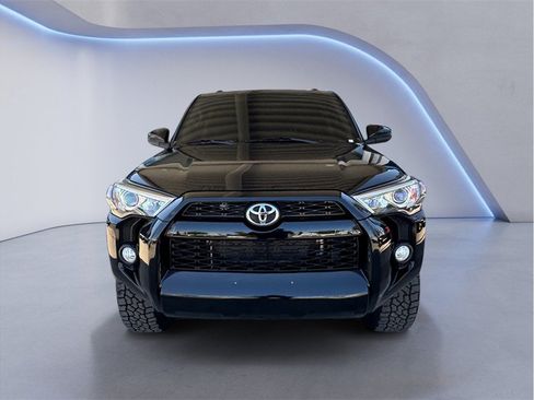 Used 2019 Toyota 4Runner SR5 RWD image 2