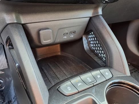 Used 2025 Chevrolet TrailBlazer LT image 8