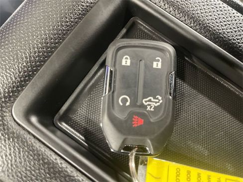 Used 2021 GMC Sierra 1500 AT4 w/ AT4 Premium Package image 21