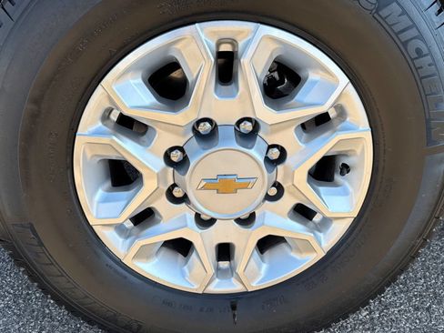 Used 2023 Chevrolet Silverado 2500 LTZ w/ LTZ Plus Package AWD/4WD image 44