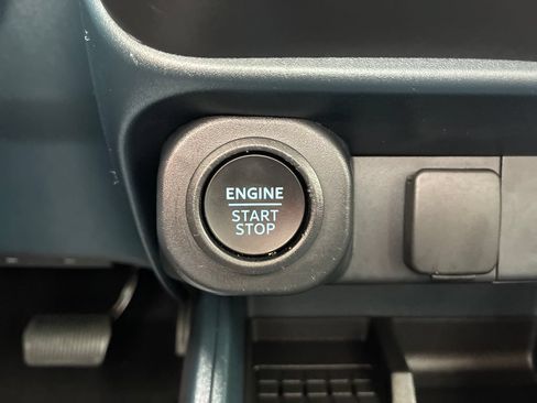 Used 2025 Ford Maverick Lobo AWD/4WD image 29