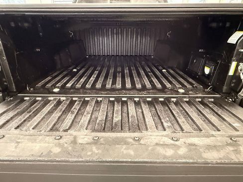 Used 2021 Toyota Tacoma Limited image 12