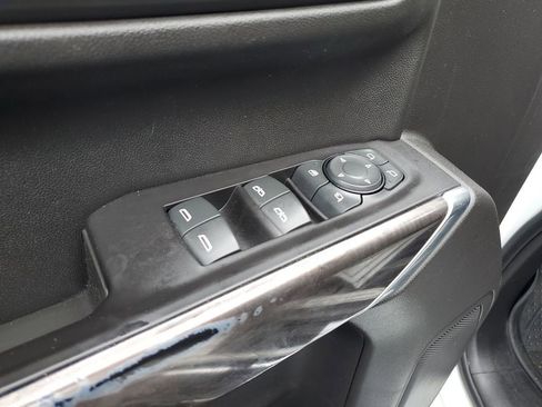 Used 2019 Chevrolet Silverado 1500 LTZ AWD/4WD image 13