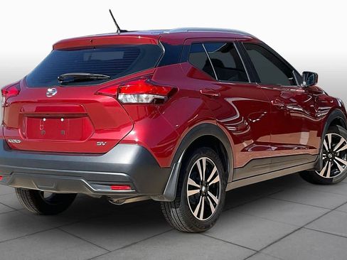 Used 2019 Nissan Kicks SV FWD image 14