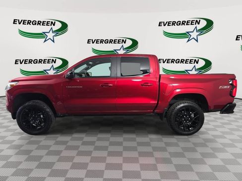 Used 2024 Chevrolet Colorado Z71 w/ Z71 Convenience Package 2 AWD/4WD image 8