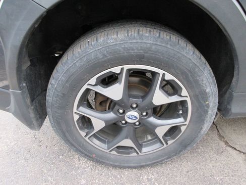 Used 2018 Subaru Crosstrek 2.0i image 9