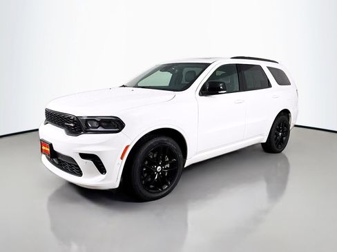 Used 2025 Dodge Durango GT image 3