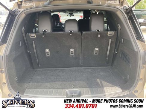 Used 2024 Nissan Pathfinder Rock Creek AWD/4WD image 13