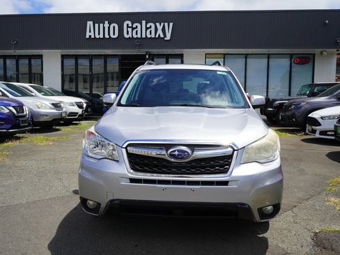 Used 2014 Subaru Forester 2.5i Limited AWD/4WD image 2