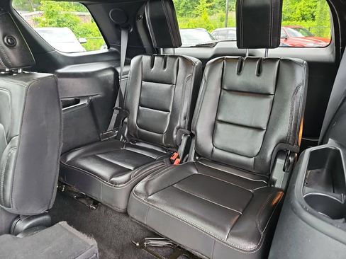 Used 2018 Ford Explorer Limited AWD/4WD image 29
