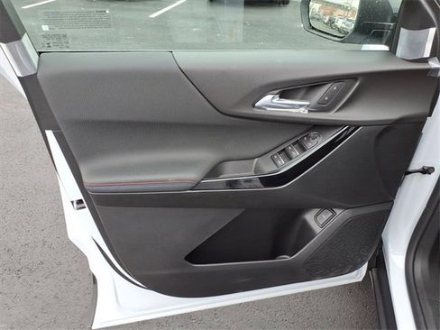 New 2026 Chevrolet Equinox RS w/ LPO, Floor Liner Package image 10