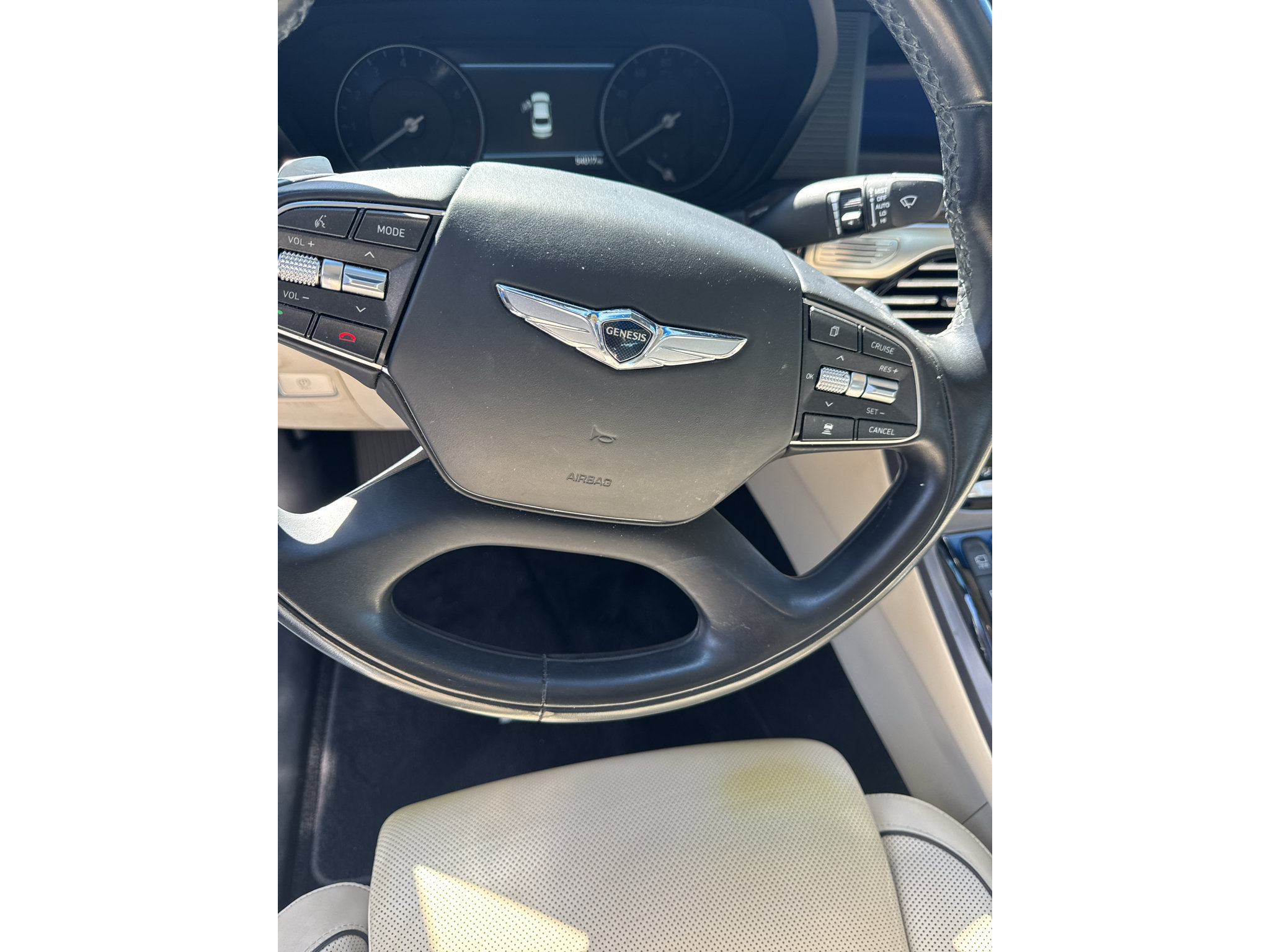 Used 2019 Genesis G90 5.0 Ultimate RWD image 15