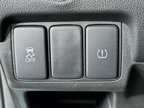 Used 2016 Honda CR-V EX-L image 17