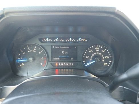 Used 2017 Ford F150 XL w/ Equipment Group 101A Mid image 13