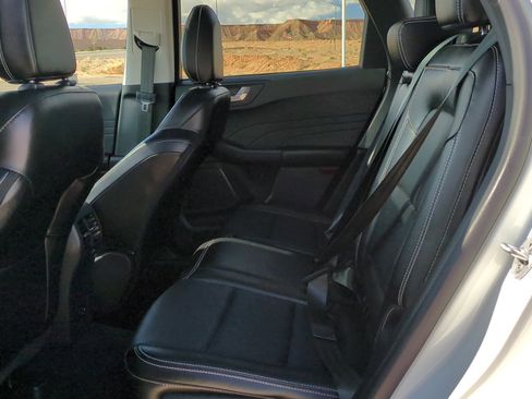 Used 2022 Ford Escape Titanium w/ Class II Trailer Tow Package image 28