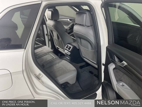 Used 2018 Audi SQ5 Prestige w/ Prestige Package AWD/4WD image 16