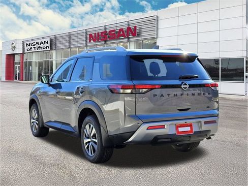 New 2025 Nissan Pathfinder SL w/ Black Appearance Package image 5