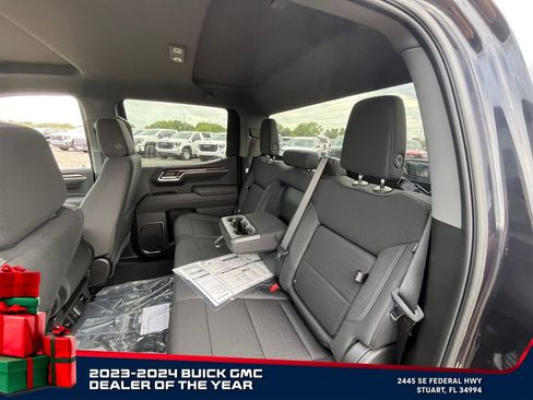 New 2025 GMC Sierra 1500 Elevation image 25