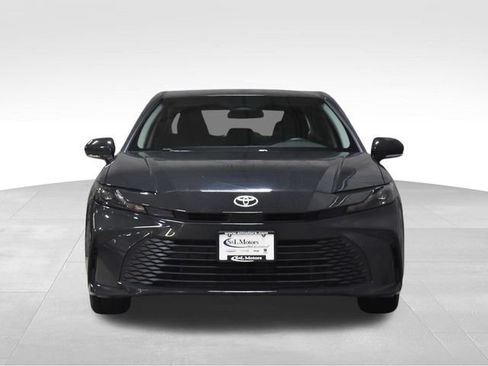Used 2025 Toyota Camry LE FWD image 3