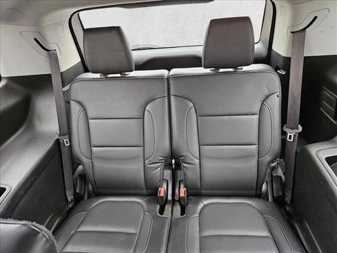 Used 2018 GMC Acadia SLT AWD/4WD image 17