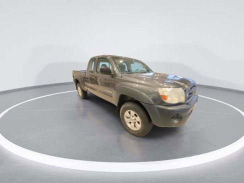 Used 2009 Toyota Tacoma 4x4 Access Cab image 2