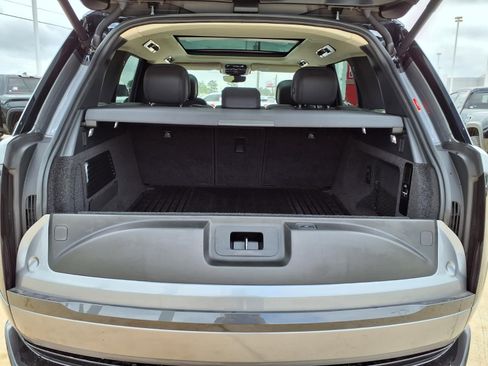 Used 2023 Land Rover Range Rover SE AWD/4WD image 8